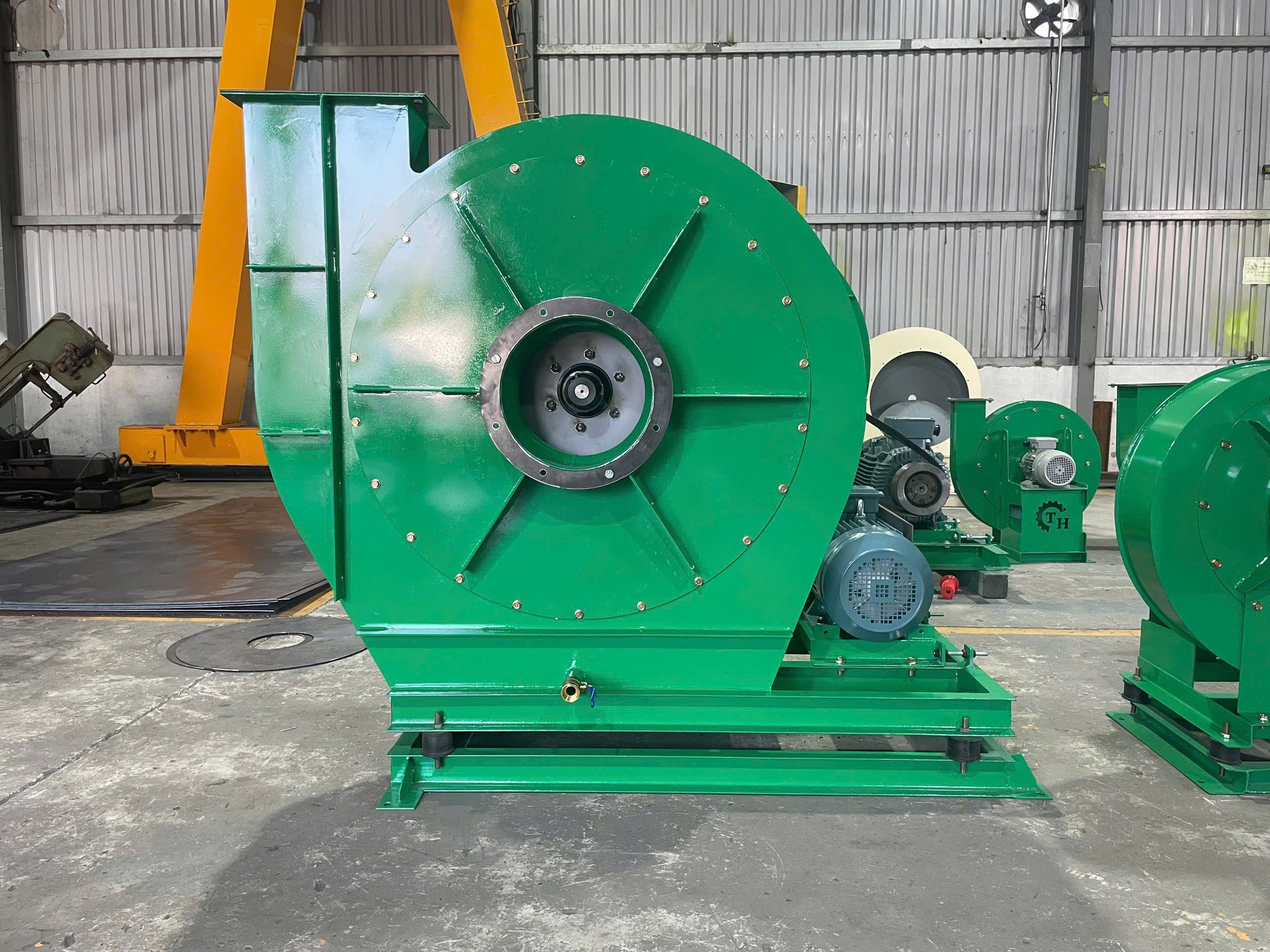 Công Ty TNHH Thương Mại Sản Xuất Trần Huỳnh