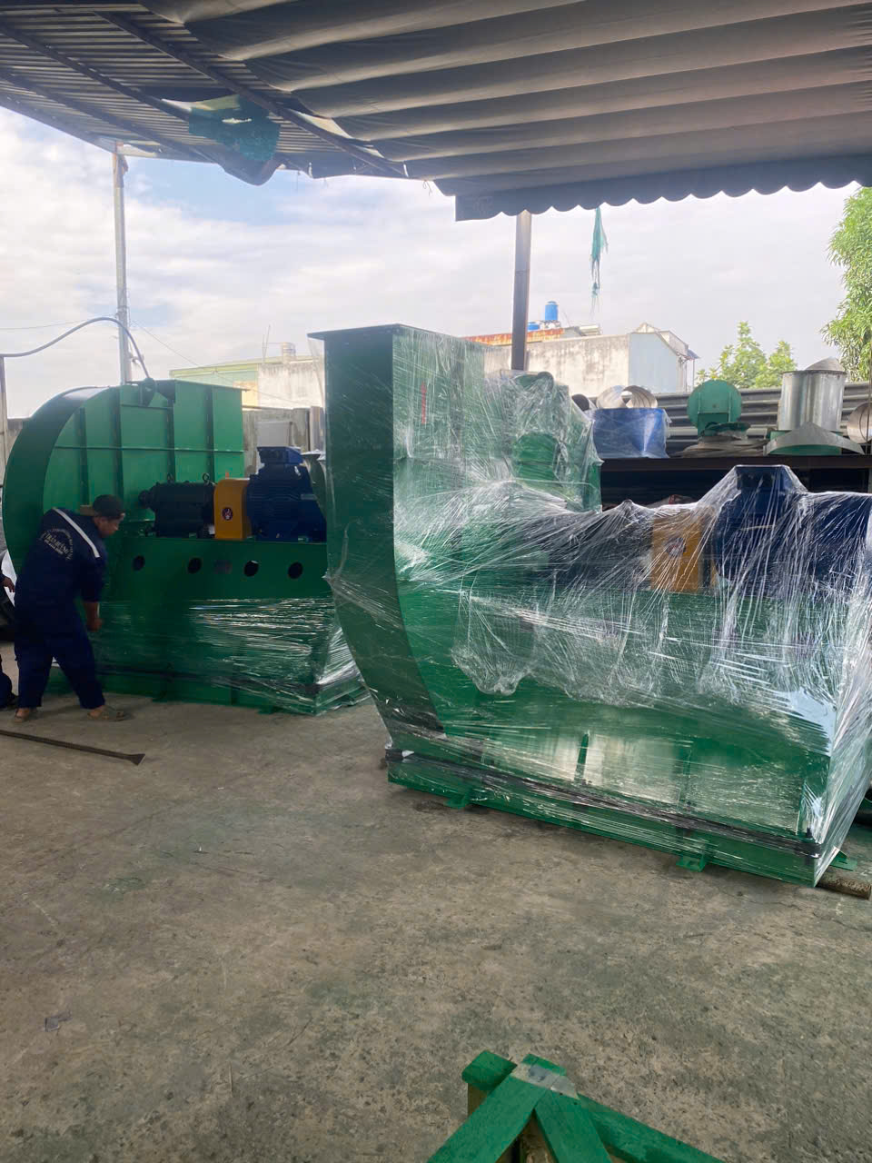 Công Ty TNHH Thương Mại Sản Xuất Trần Huỳnh