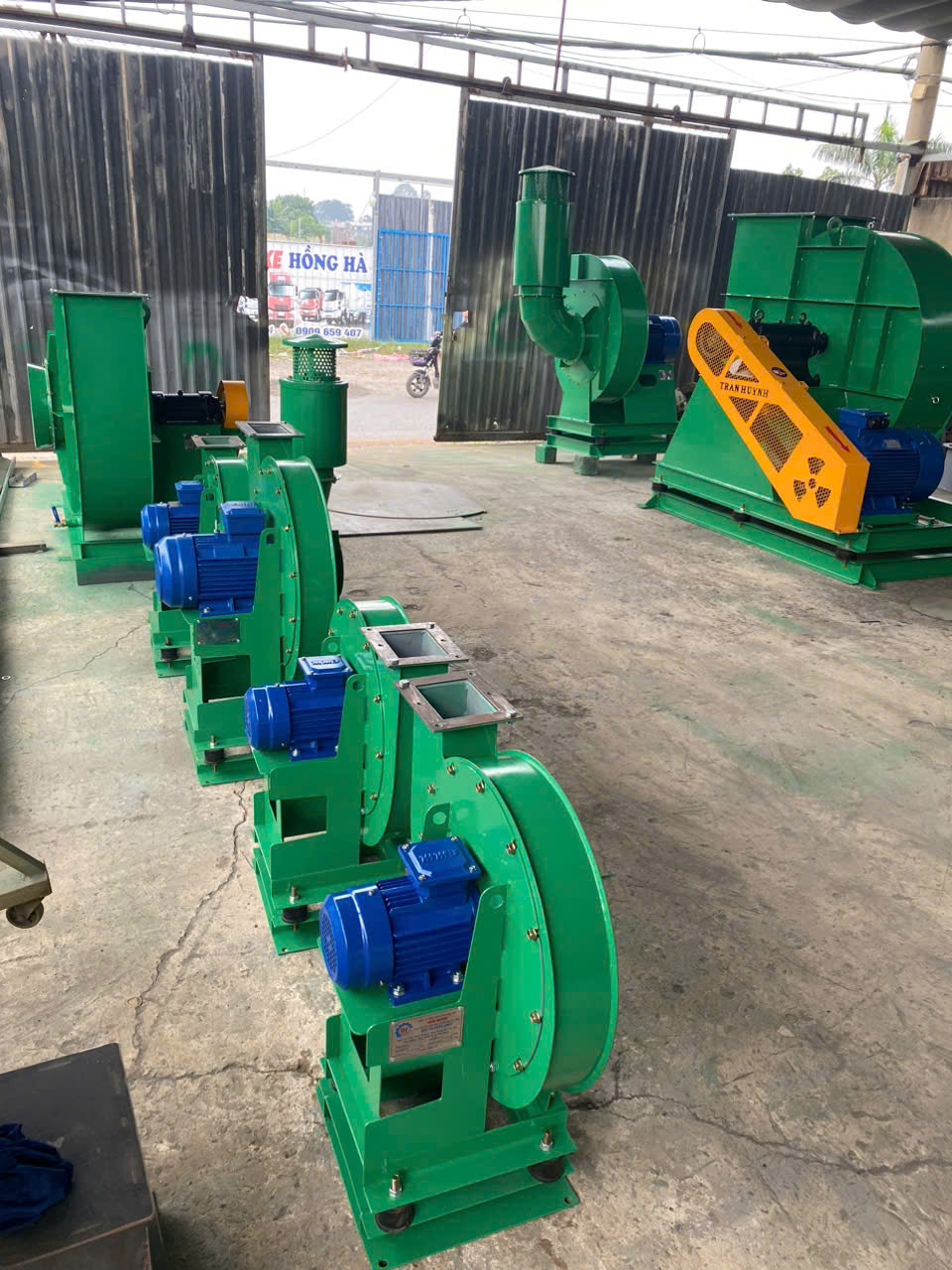 Công Ty TNHH Thương Mại Sản Xuất Trần Huỳnh