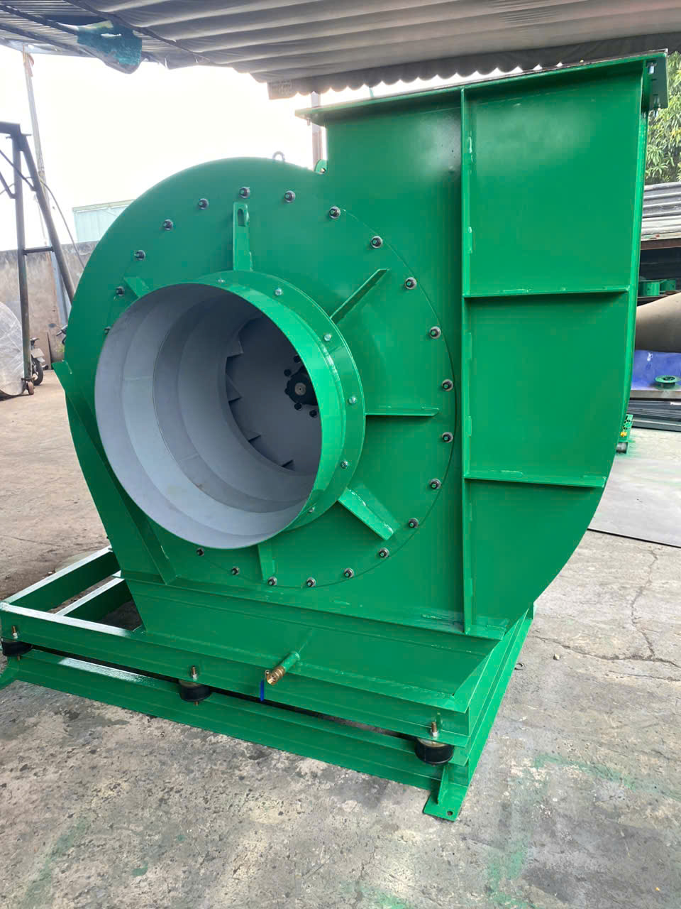 Công Ty TNHH Thương Mại Sản Xuất Trần Huỳnh
