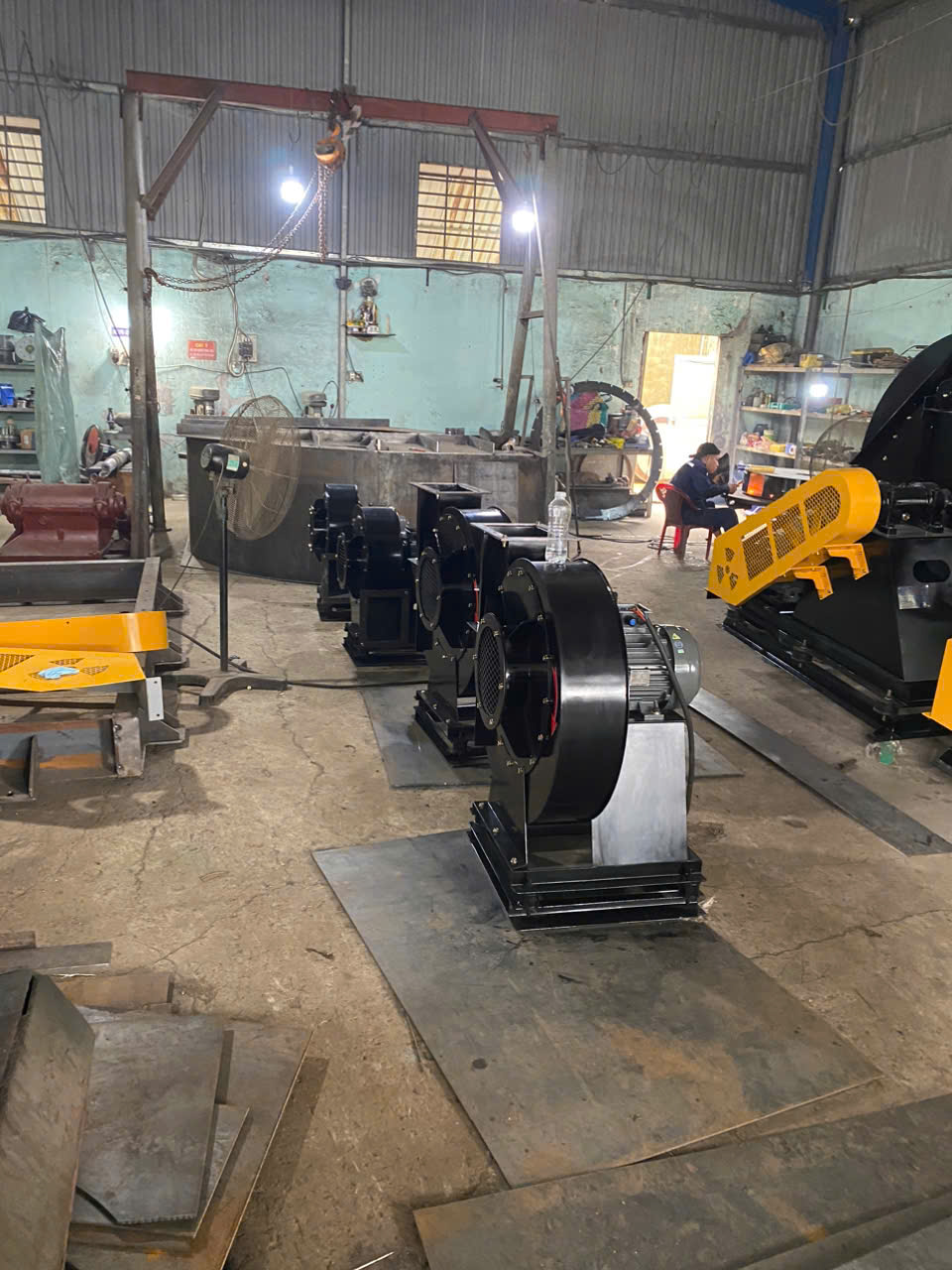 Công Ty TNHH Thương Mại Sản Xuất Trần Huỳnh
