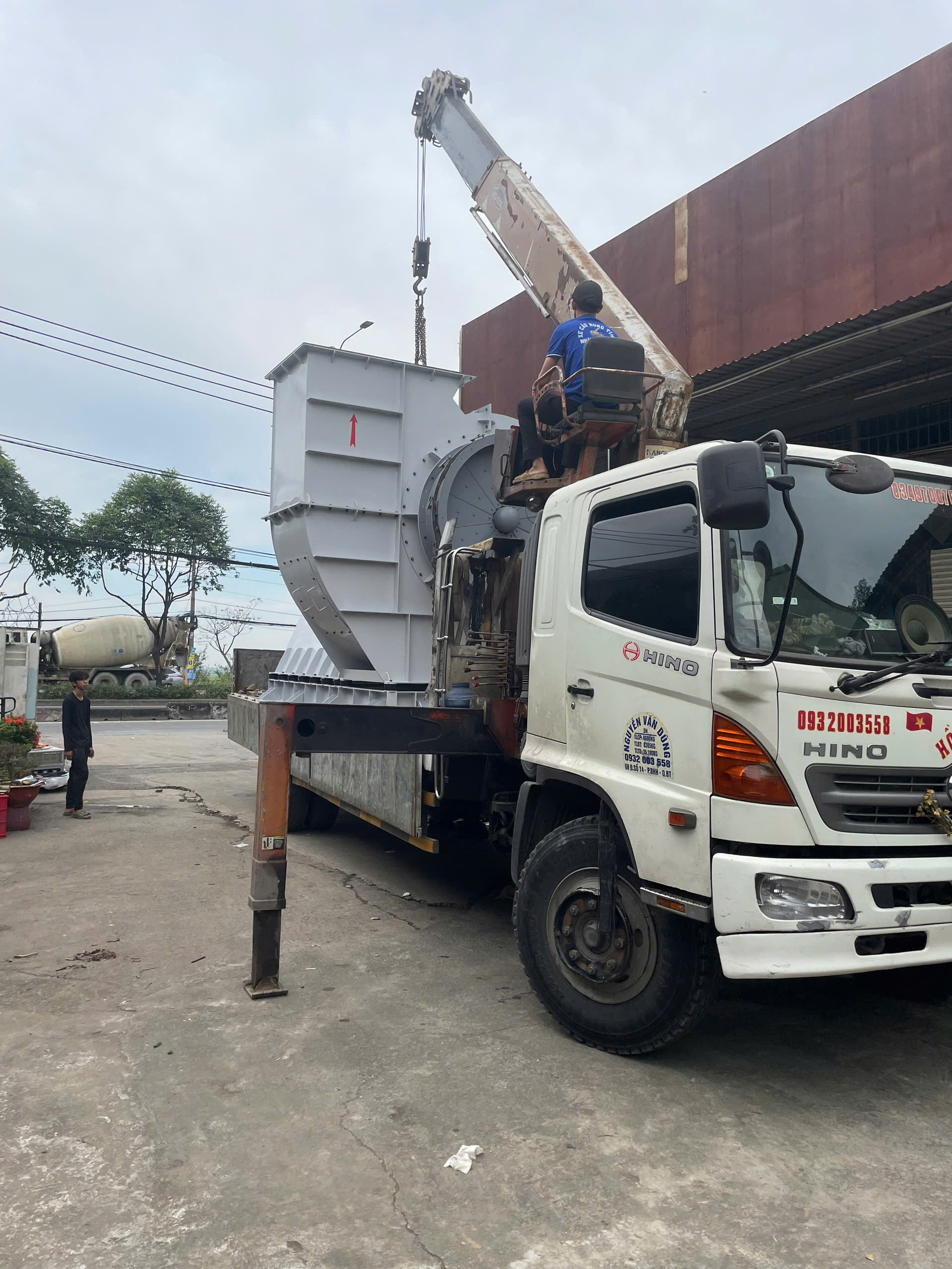 Công Ty TNHH Thương Mại Sản Xuất Trần Huỳnh