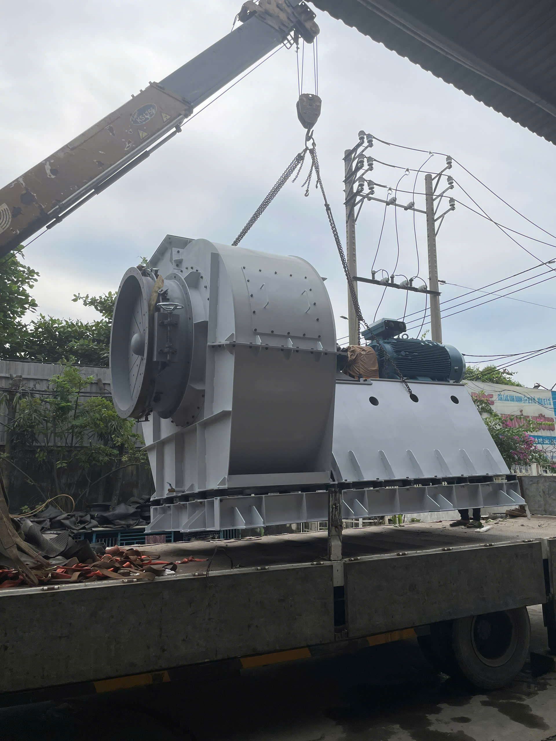 Công Ty TNHH Thương Mại Sản Xuất Trần Huỳnh