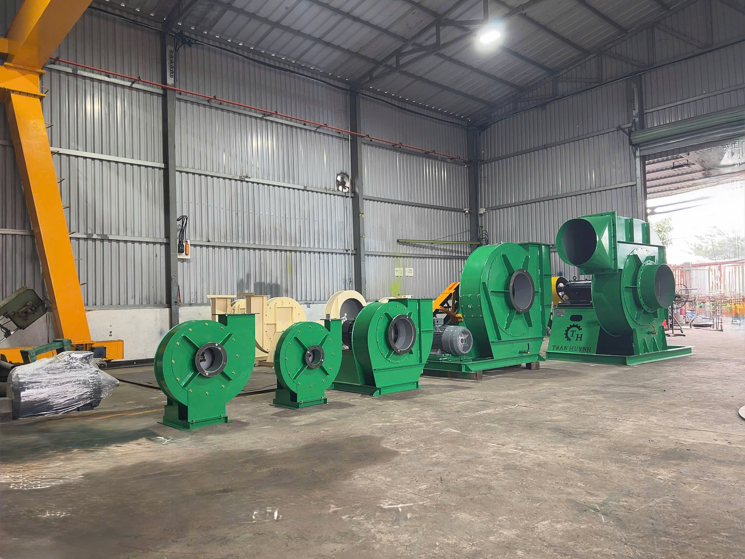 Công Ty TNHH Thương Mại Sản Xuất Trần Huỳnh